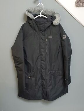 COLUMBIA Black Men's Winter Parka with Faux-Fur Trimmed Hood